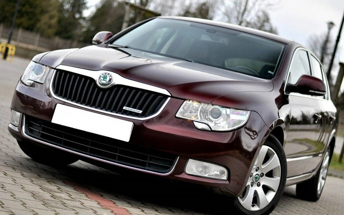 Skoda Superb cena 29900 przebieg: 240000, rok produkcji 2011 z Złotów małe 379